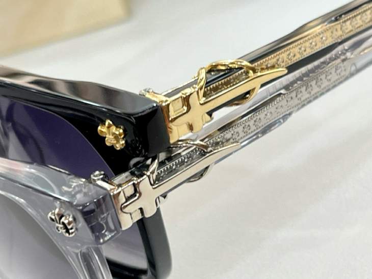 Picture of Chrome Hearts Sunglasses _SKUfw57426746fw